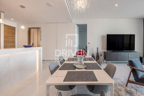 Palm Jumeirah, Dubai, UAE의 임대용 아파트 침실 2개, 179제곱미터 번호 684541 - 사진 5