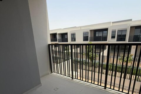 Kaupunkipientalo Jebel Ali, Dubai, Arabiemiraatit 3 makuuhuonetta, 241 m2 № 721982 - kuva 30