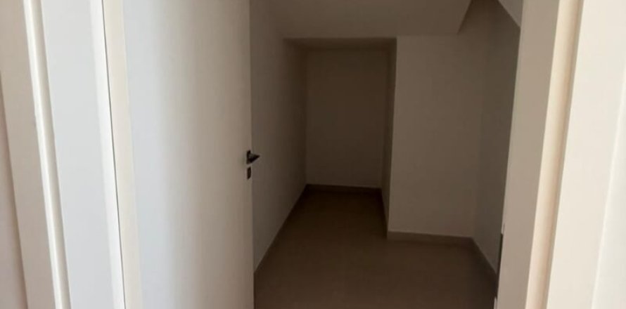 Kaupunkipientalo Jebel Ali, Dubai, Arabiemiraatit 3 makuuhuonetta, 241 m2 № 721982