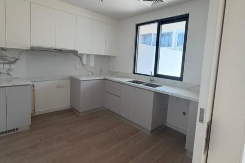Kaupunkipientalo Jebel Ali, Dubai, Arabiemiraatit 3 makuuhuonetta, 241 m2 № 721982 - kuva 4