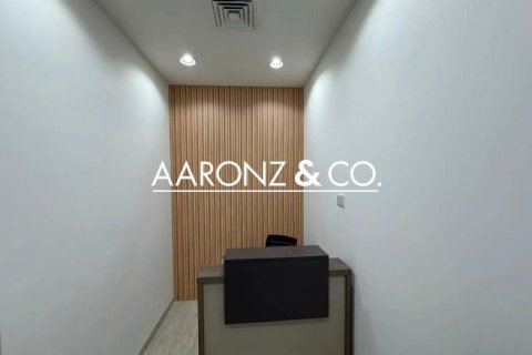 Escritório para arrendamento em Business Bay, Dubai, EAU 87 m2 № 685632 - foto 10