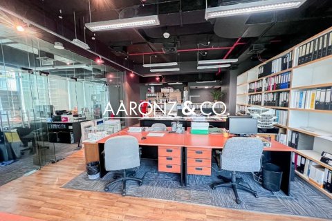 Oficiu în Business Bay, Dubai, EAU 156 mp.  №685631