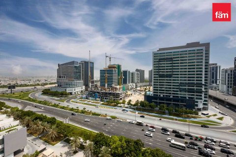 Apartment in Business Bay, Dubai, UAE 1 bedroom, 60.8 sq.m. № 624918 - photo 14