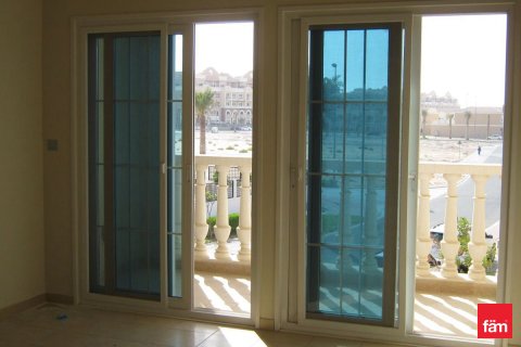 Villa in Dubai, UAE 3 bedrooms, 317.1 sq.m. № 710034 - photo 6