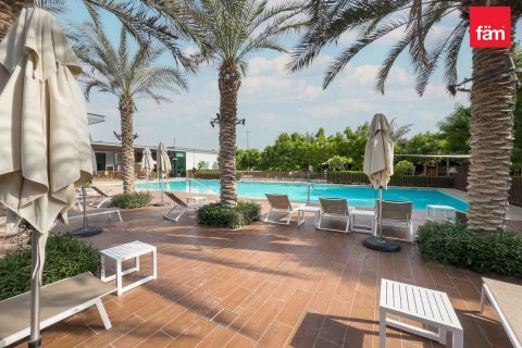 Shtëpi në qytet në Dubai, Emiratet e Bashkuara Arabe 3 dhoma gjumi, 137.8 m2. № 610503 - Foto 28