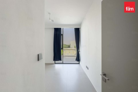 Shtëpi në qytet në Dubai, Emiratet e Bashkuara Arabe 3 dhoma gjumi, 137.8 m2. № 610503 - Foto 16