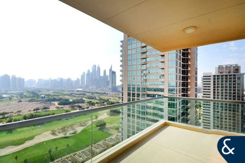 Apartment in The Views, Dubai, UAE 2 bedrooms, 145 sq.m. № 667297 - photo 1