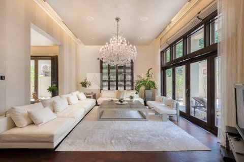 Villa til salgs i Al Barari, Dubai, Emiratene 6 soverom, 1181.1 kvm Nr. 696657 - Foto 10
