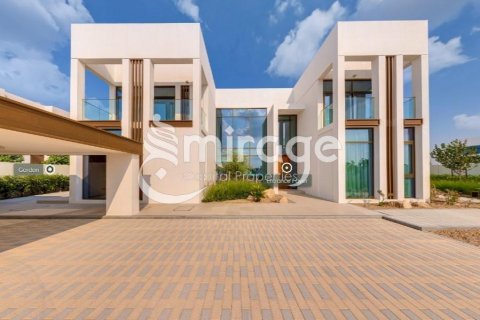 Villa in Abu Dhabi, UAE 5 bedrooms, 478 sq.m. № 574229 - photo 1