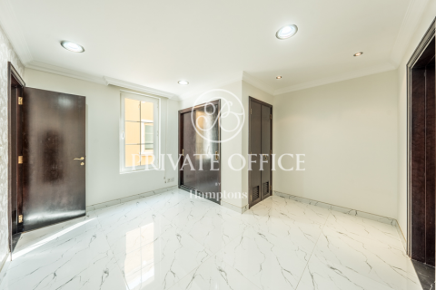 Villa in Arabian Ranches 2, Dubai, UAE 5 bedrooms, 1336.68836400 sq.m. № 598350 - photo 1