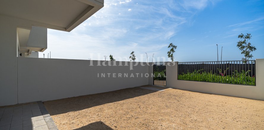 Townhouse in Dubai South (Dubai World Central), UAE 3 bedrooms, 174.658 sq.m. № 598352