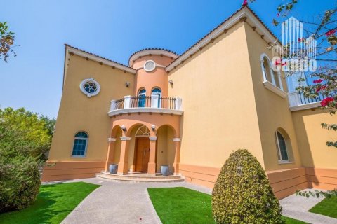 Vila v Jumeirah Park, Dubai, SAE 5 ložnice, 435.6 m² Č.: 570240 - fotografie 1