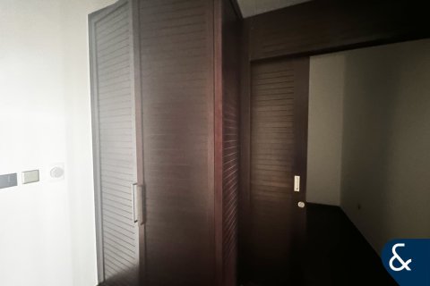 דירה להשכרה ב Palm Jumeirah, Dubai, איחוד האמירויות  3 חדרי שינה, 211 מ"ר, מספר 688883 - תמונה 13