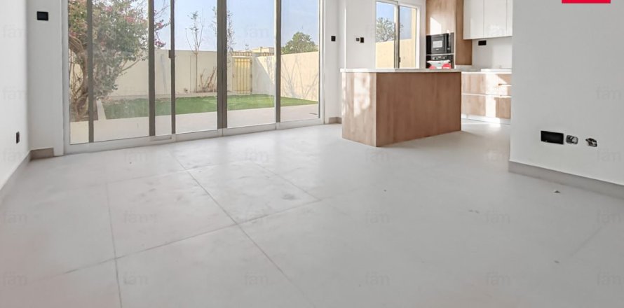 Vilë në Dubai, Emiratet e Bashkuara Arabe 2 dhoma gjumi, 172.5 m2. № 645599
