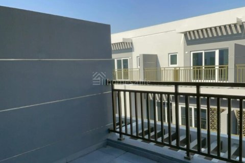 Radový dom v DAMAC Hills (Akoya by DAMAC), Dubai, SAE 4 spálne, 112 m2 č. 726946 - Fotografia 12