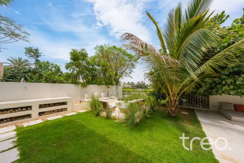 Villa itt: Meadows, Dubai, EAE, 5 hálószoba, 418.06 m², azonosító: 733038 - fénykép 2