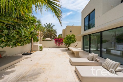 Villa itt: Meadows, Dubai, EAE, 5 hálószoba, 418.06 m², azonosító: 733038 - fénykép 24
