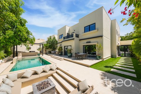 Villa itt: Meadows, Dubai, EAE, 5 hálószoba, 408.77 m², azonosító: 733039