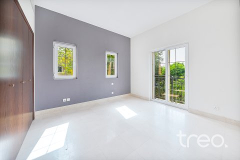 Villa itt: Arabian Ranches, Dubai, EAE, 6 hálószoba, 480.49 m², azonosító: 733035 - fénykép 9