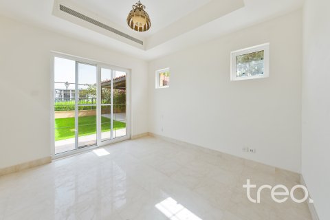 Villa itt: Arabian Ranches, Dubai, EAE, 6 hálószoba, 480.49 m², azonosító: 733035 - fénykép 12