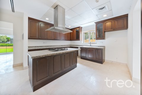 Villa itt: Arabian Ranches, Dubai, EAE, 6 hálószoba, 480.49 m², azonosító: 733035 - fénykép 4