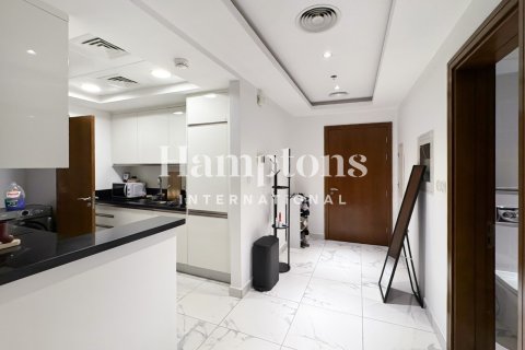 Apartmen di Business Bay, Dubai, UAE 1 bilik tidur, 81.01141600 meter persegi № 699149 - foto 15