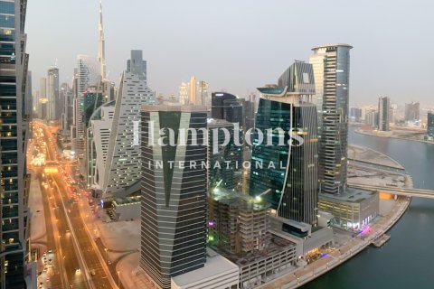 Apartmen di Business Bay, Dubai, UAE 1 bilik tidur, 81.01141600 meter persegi № 699149 - foto 10