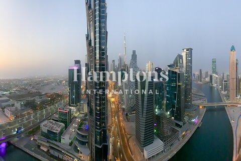 Apartmen di Business Bay, Dubai, UAE 1 bilik tidur, 81.01141600 meter persegi № 699149 - foto 3