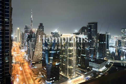 Apartmen di Business Bay, Dubai, UAE 1 bilik tidur, 81.01141600 meter persegi № 699149 - foto 6