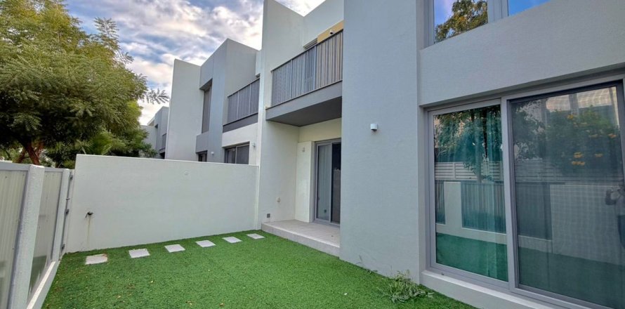 Villa Tilal Al Ghaf, Dubaijā, AAE 3 istabas, 140.5 m2 Nr. 687443