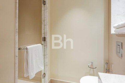 Купить квартиру в Даунтаун Дубай (Даунтаун Бурдж Дубай), ОАЭ 2 спальни, 135м2, № 614567 - фото 19