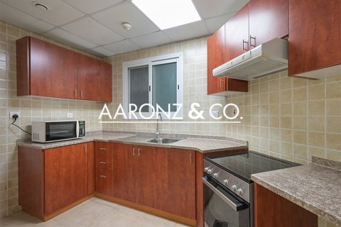 Byt v Jumeirah Lake Towers, Dubai, SAE 3 ložnice, 106.5 m² Č.: 670719 - fotografie 8