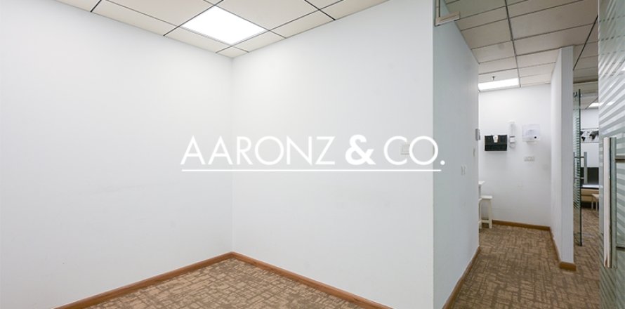 Jumeirah Lake Towers, Dubai, संयुक्त अरब अमीरात में कार्यालय, 156.9 वर्ग मीटर, संख्या 670656