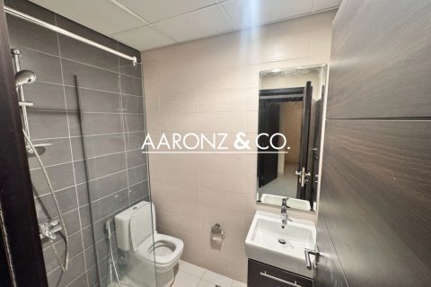 Villa en alquiler en Dubai, EAU 3 dormitorios, 165 m2 № 670655 - foto 15