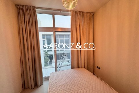 Villa en alquiler en Dubai, EAU 3 dormitorios, 165 m2 № 670655 - foto 11