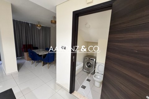 Villa en alquiler en Dubai, EAU 3 dormitorios, 165 m2 № 670655 - foto 4