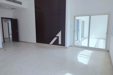 Al Safa, Dubai, UAE의 임대용 빌라 침실 4개, 250.8제곱미터 번호 658502 - 사진 11