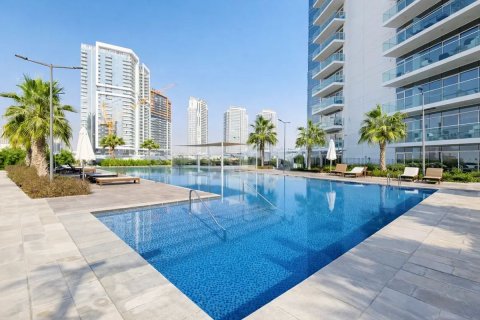 דירה ב Dubai, איחוד האמירויות 45.7 מ