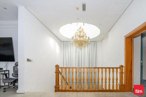 Villa te koop in Dubai, VAE 6 slaapkamers, 578.1 vr.m., nr 612526 - foto 4