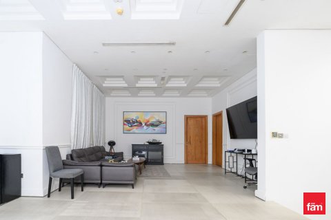 Vilë në Dubai, Emiratet e Bashkuara Arabe 6 dhoma gjumi, 578.1 m2. № 612526 - Foto 13