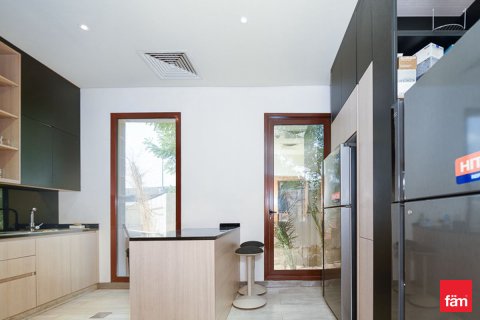 Vilë në Dubai, Emiratet e Bashkuara Arabe 6 dhoma gjumi, 578.1 m2. № 612526 - Foto 4