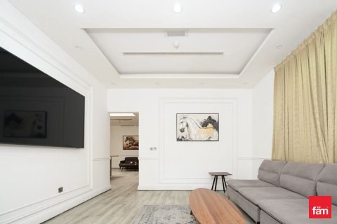 Vilë në Dubai, Emiratet e Bashkuara Arabe 6 dhoma gjumi, 578.1 m2. № 612526 - Foto 2