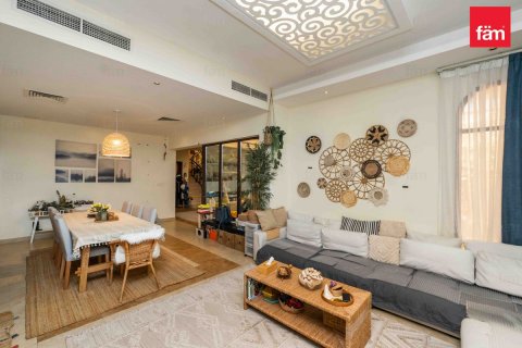 Rumah bandar di Dubai, UAE 4 bilik tidur, 309.4 meter persegi № 612528 - foto 1