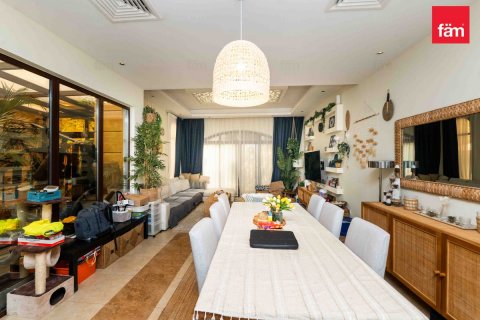 Rumah bandar di Dubai, UAE 4 bilik tidur, 309.4 meter persegi № 612528 - foto 10