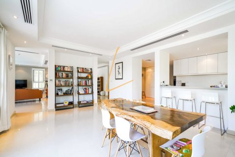 Βίλα σε Jumeirah Golf Estates, Dubai, ΗΑΕ 5 υπνοδωμάτια, 903 τ.μ. Αρ. 670432 - φωτογραφία 9