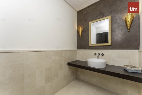 Vila v Palm Jumeirah, Dubai, SAE 4 ložnice, 657.7 m² Č.: 580932 - fotografie 28