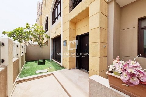 Lägenhet till försäljning i Jumeirah Village Circle, Dubai, UAE 2 sovrum, 225 kvm Nr. 663912 - fotografi 1