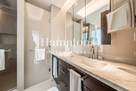 Apartment in Downtown Dubai (Downtown Burj Dubai), UAE 2 bedrooms, 157.84219700 sq.m. № 657109 - photo 8