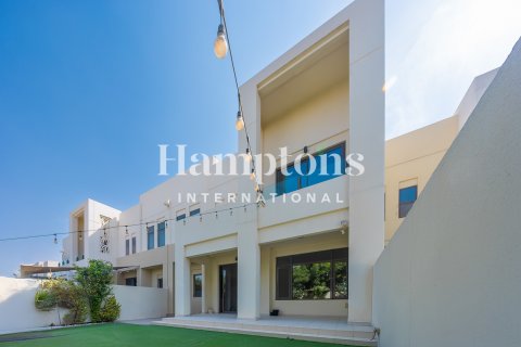 Снять в аренду таунхаус в Арабиан Ранчес, Дубай, ОАЭ 4 спальни, 228.91020491м2, № 657114 - фото 14