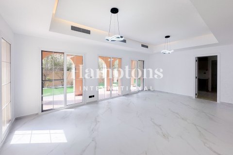 Vila u gradu Arabian Ranches 2, Dubai, UAE 4 spavaće sobe, 301.00572000 m2 Br. 657108 - Slika 10